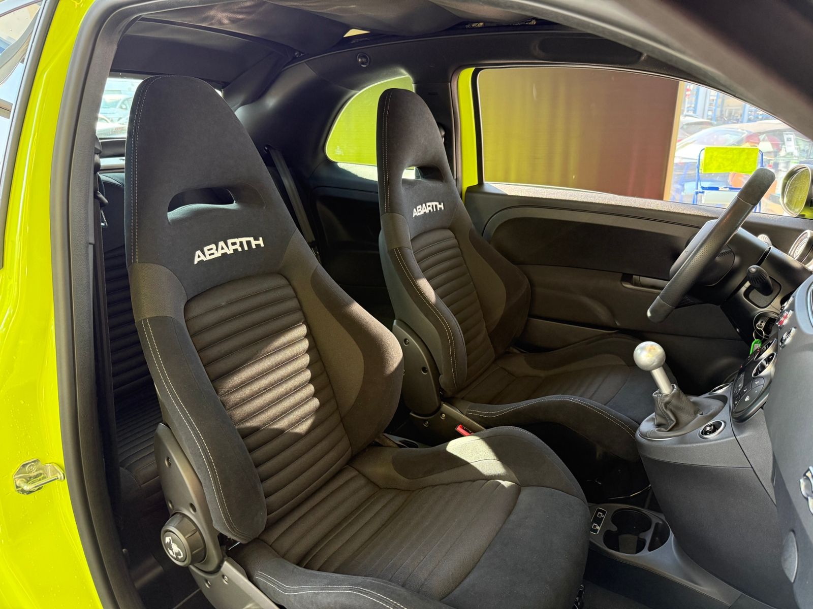 Fahrzeugabbildung Abarth 595 C Competizione BEATS KLIMA NAVI ALU