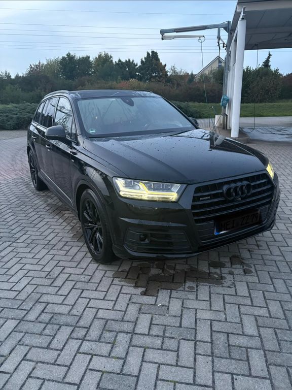 Image of Audi Q7