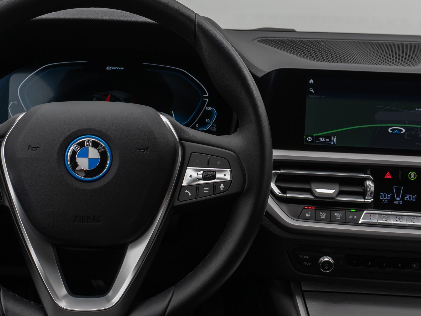 Fahrzeugabbildung BMW 320e Kamera Leder DAB Alarm DrivAssistent Sport