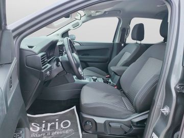 Volkswagen Amarok - 12