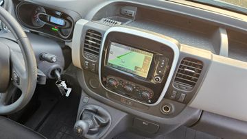 Renault Trafic - 11