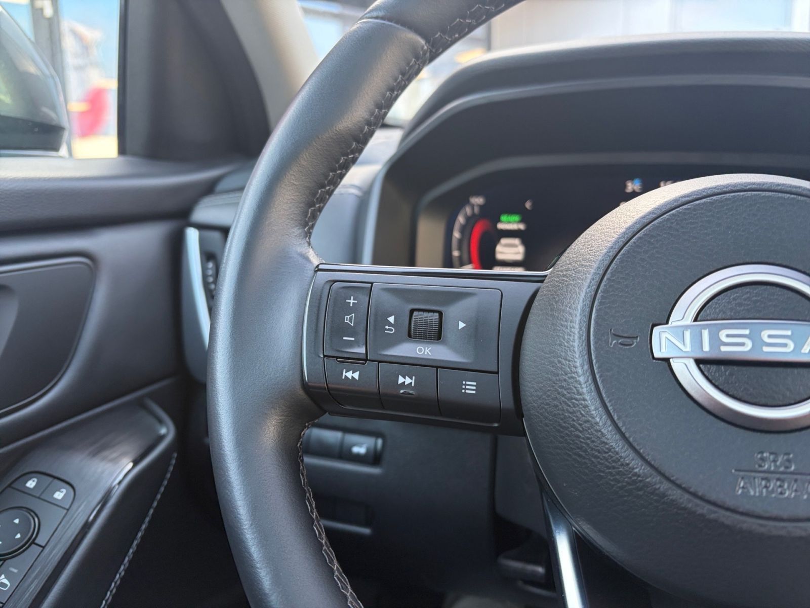 Fahrzeugabbildung Nissan Qashqai 1.5 VC-T N-Connecta e-Power*SHZ*Navi*Kam