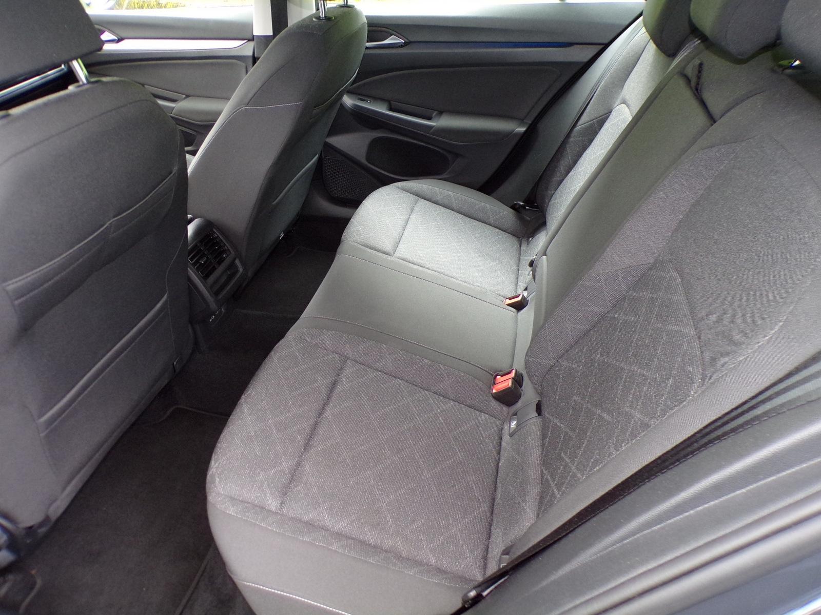 Volkswagen Golf VIII VARIANT 1.5 TSI DSG LIFE NAVI+KAMERA, миниатюра 23