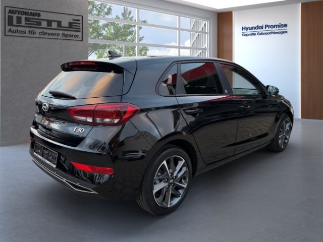 Fahrzeugabbildung Hyundai i30 Edition 30+ 1.0 T-GDI +NAVI+KLIMA+RFK+UVM+