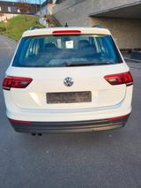 Volkswagen VW Tiguan 2.0 TSI DSG 4Motion  TÜV/Service neu - VW Tiguan Gebrauchtwagen in Bonn