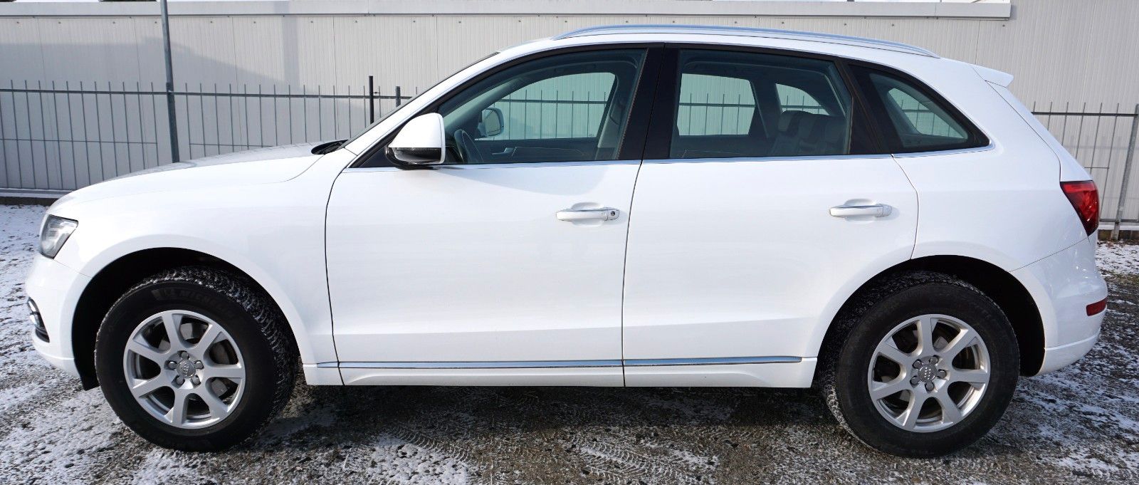 Fahrzeugabbildung Audi Q5 2.0 TDI 140 kW quattro, Standheizung, Pano