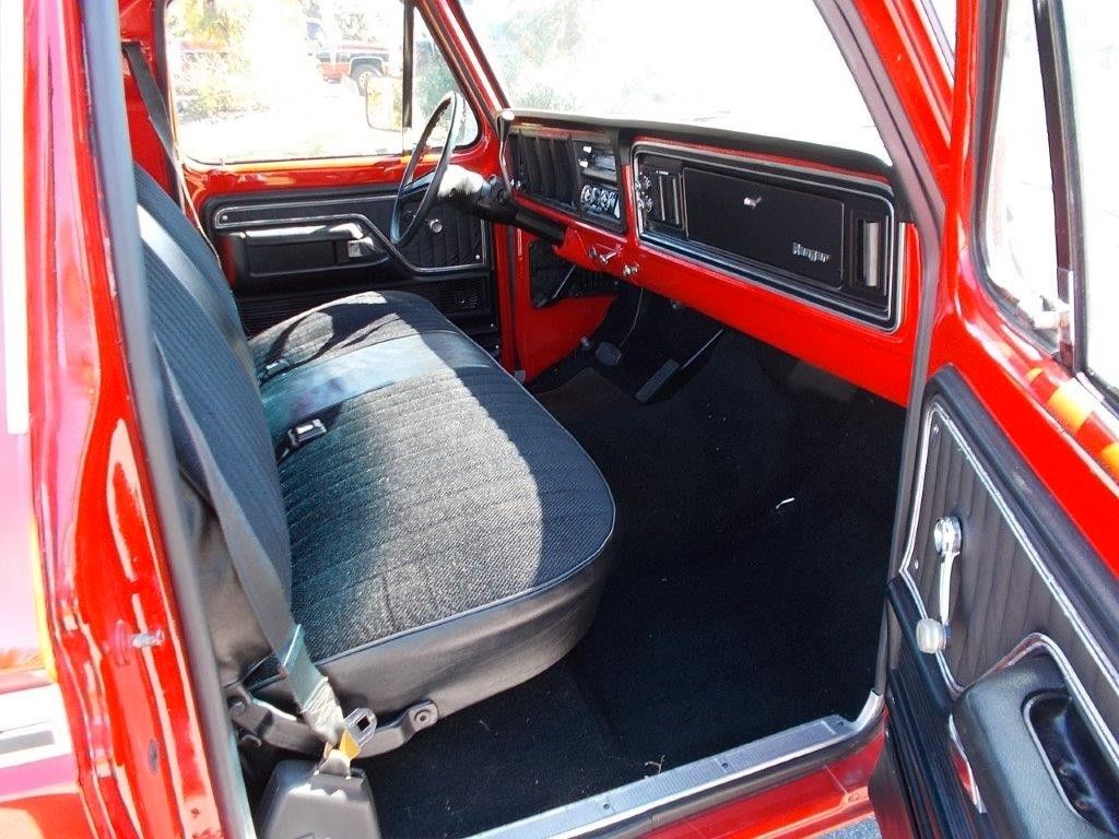 Fahrzeugabbildung Ford F 100 1976 V8 Shortbed