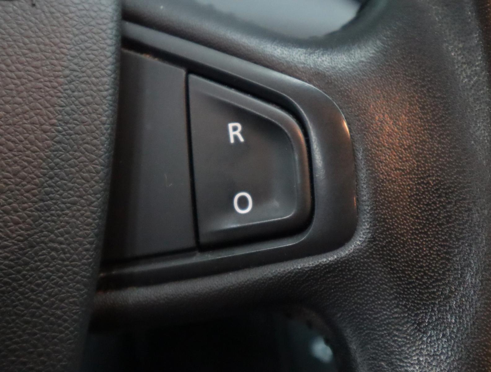 Renault Scenic 2013 — photo 21