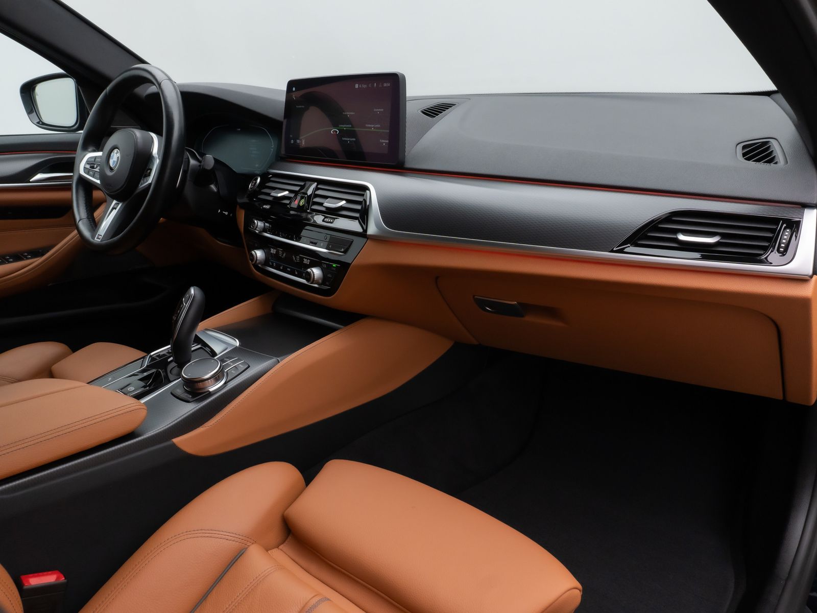 Fahrzeugabbildung BMW 540d xD  M Sport Laser Kamera HUD DAB H/K 19Zoll