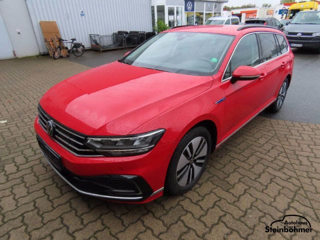 Volkswagen Passat Variant GTE 1.4TSI DSG LED NAV Pro AHK