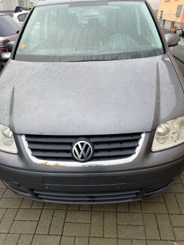 Volkswagen Touran 1.9 Export. Hendler. motor. gut. ge...