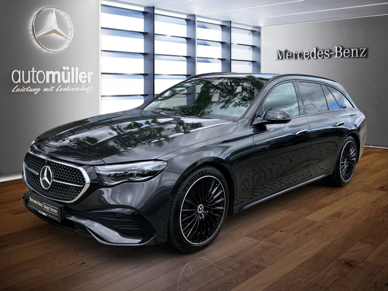 Fahrzeugabbildung Mercedes-Benz E 220 d T AMG AHK Pano Night DigitalL 360° Memor