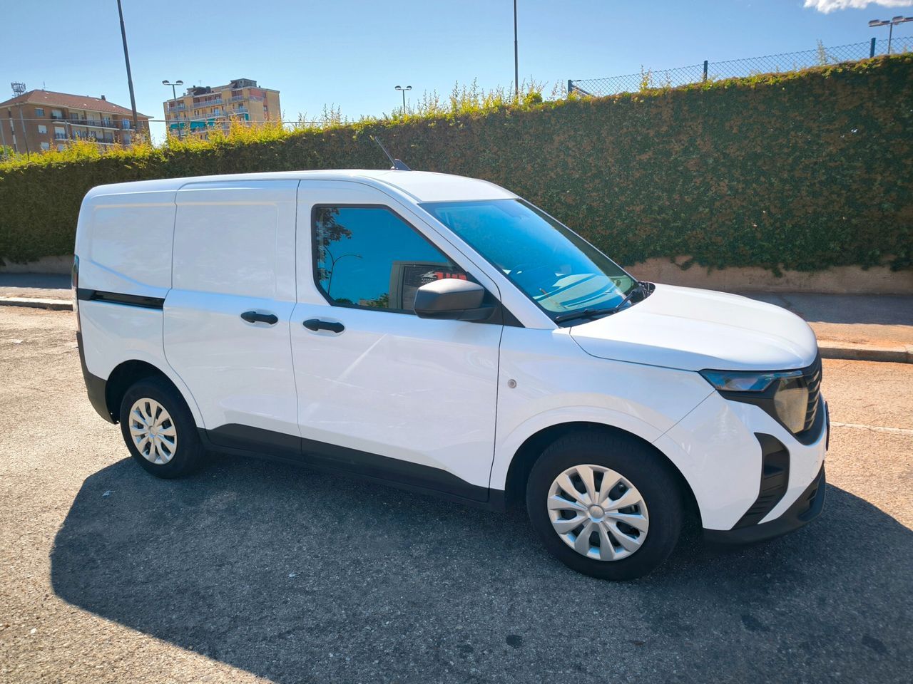 Other Ford Transit Courier 1.5 EcoBlue 100CV Van Activ imagem 3
