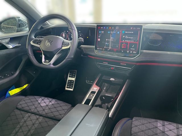Fahrzeugabbildung Volkswagen Passat Variant 2.0 TDI DSG R-LINE AHK IQ.LIGHT K
