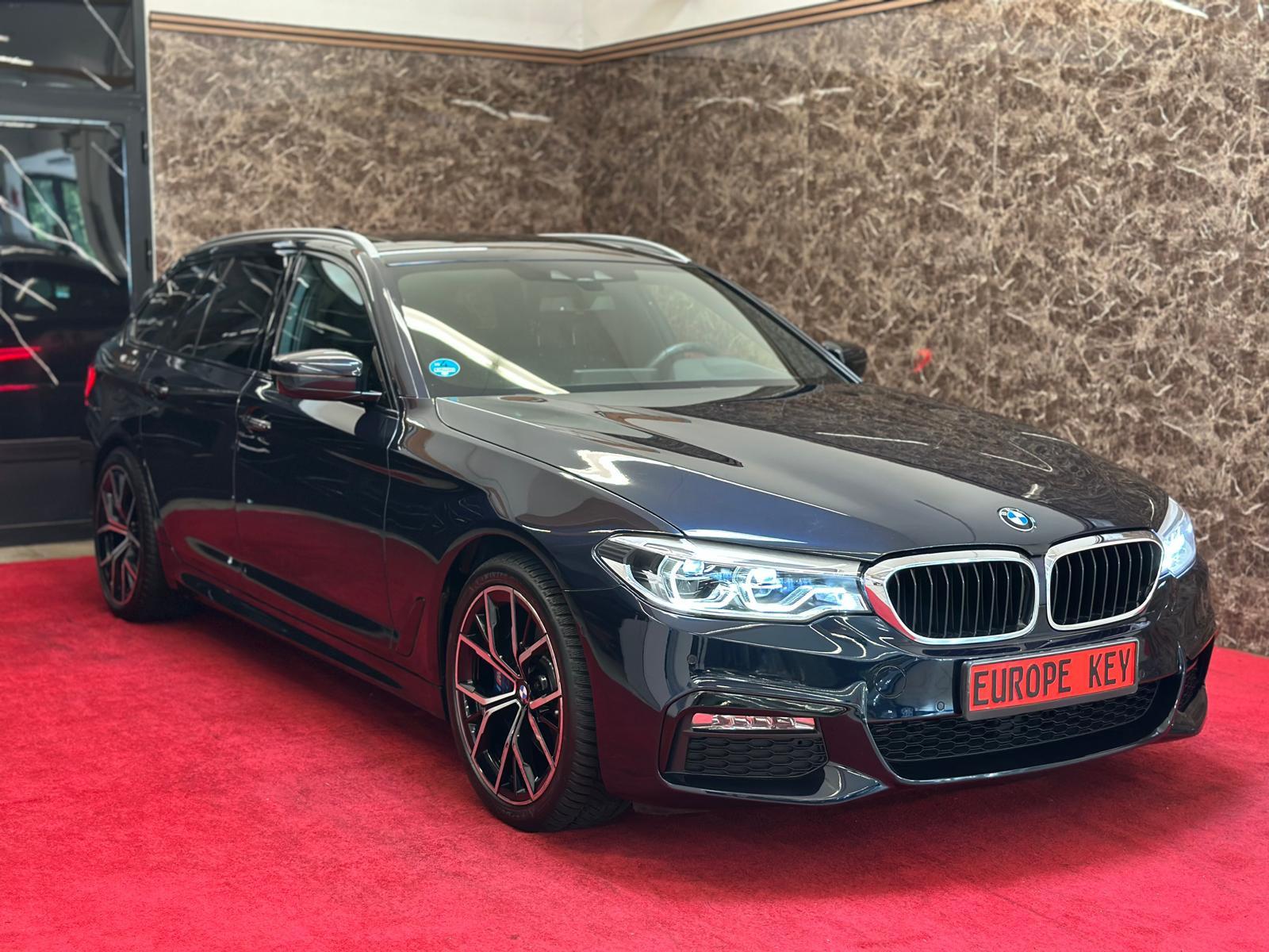BMW 530 TOURING 530 d xDRIVE M PANO ELEK SITZ ACC
