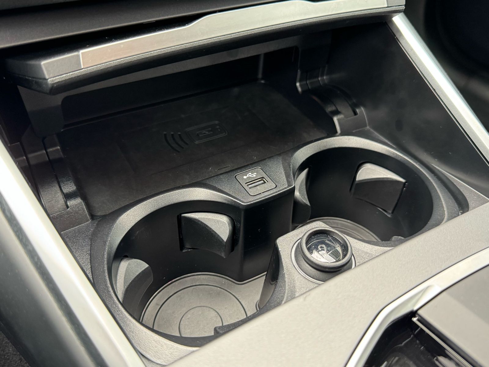 BMW 318i Touring Keyless RFK Garantie-03.2030 foto 14