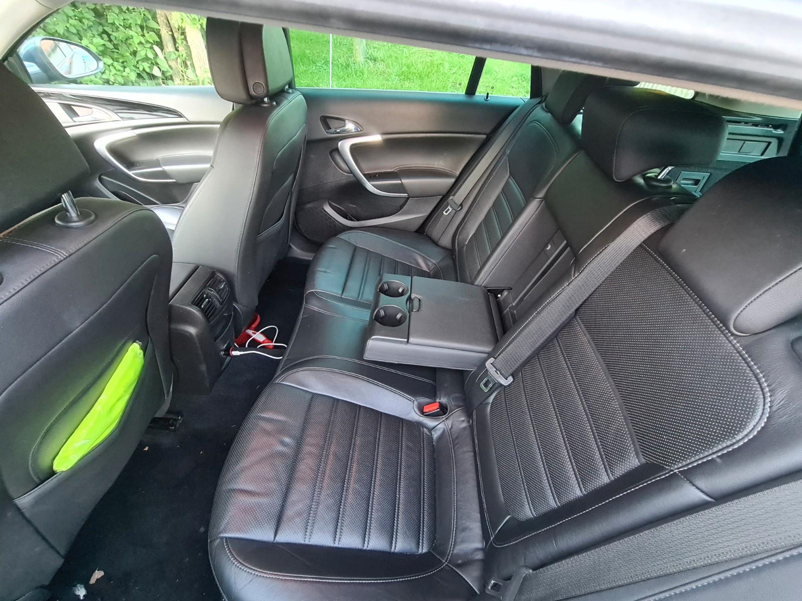 Opel Insignia 2009 — photo 11