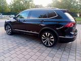 Volkswagen Tiguan Allspace 2.0 TDI SCR 140kW DSG 4MOT I... - VW Tiguan Allspace Gebrauchtwagen in München
