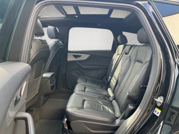 Audi Q7 - 10