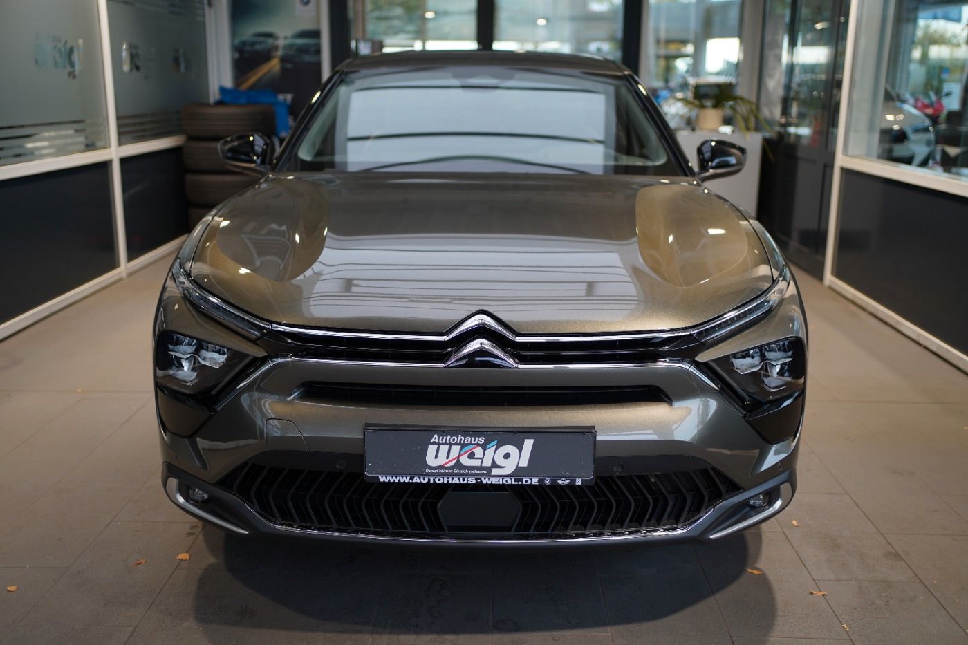 Fahrzeugabbildung Citroën C5 X PureTech 130 EAT8 Plus Automatik Leder Navi