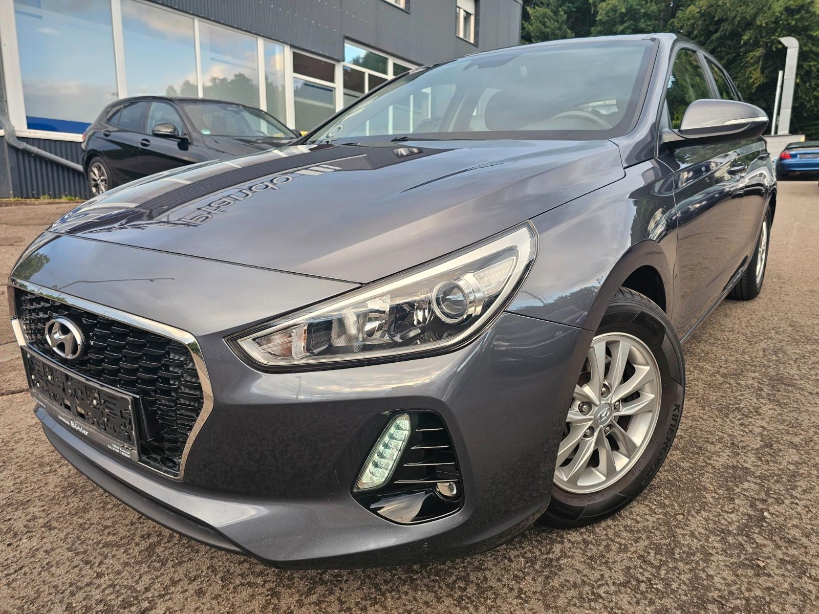 Hyundai i30 1.0 T-GDI *96000km*PDC*MLF*Klima*