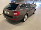 Skoda Octavia 1.2 TSI Green tec Elegance Combi+AHK+NAV - Skoda Octavia: Kombi, 1.2