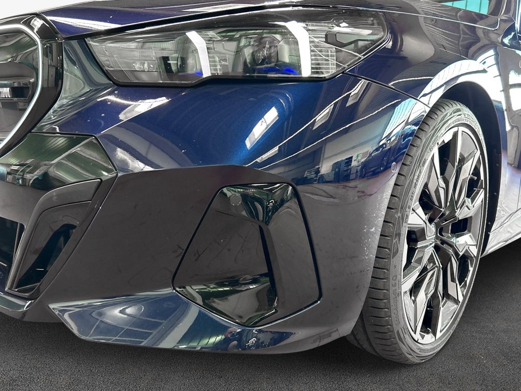 BMW i5 M60 foto 6