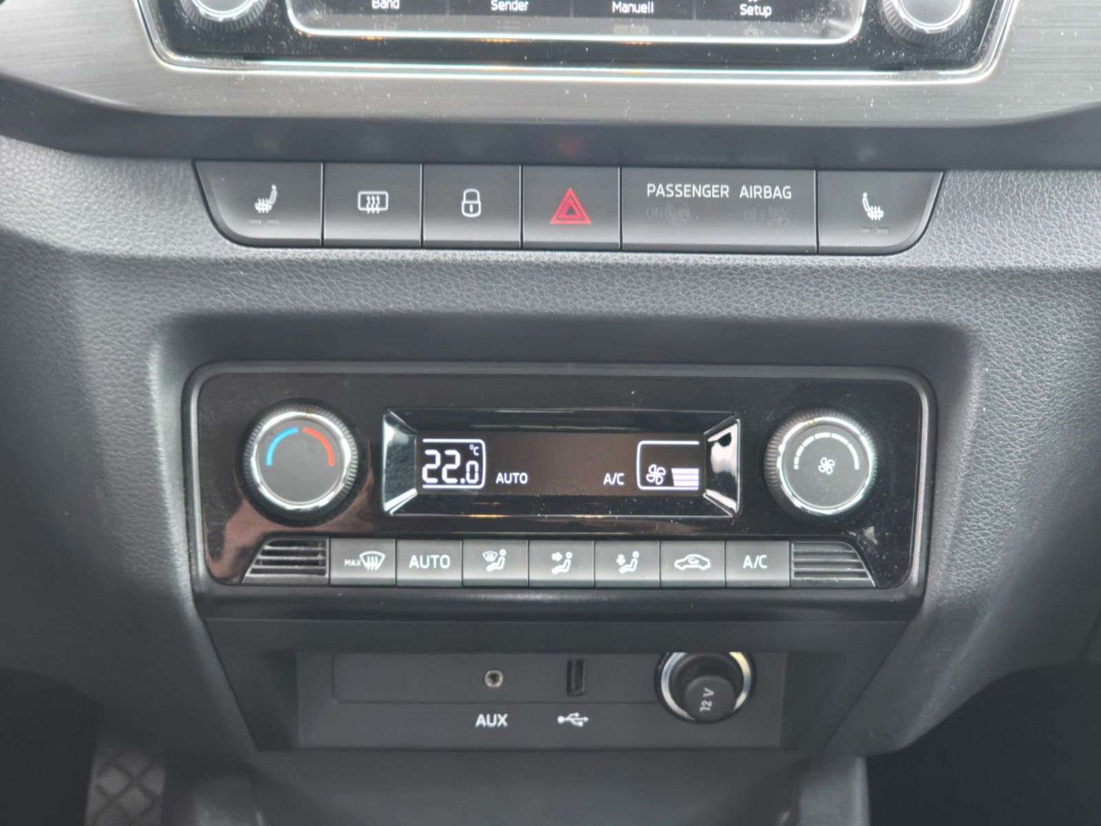 Fahrzeugabbildung SKODA Fabia 1.2 TSI DSG Joy Allwetter