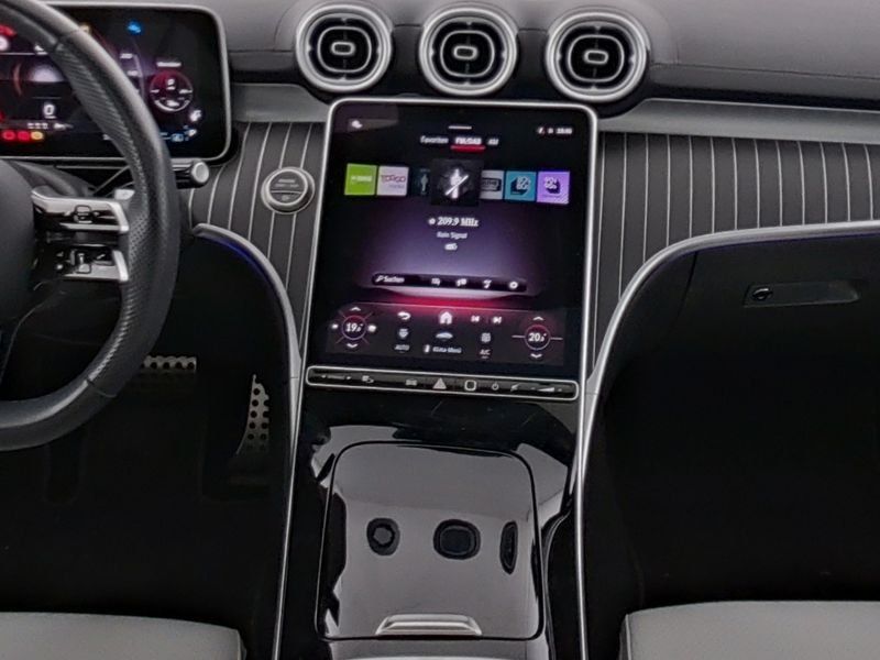 Fahrzeugabbildung Mercedes-Benz C 300 d AMG*Pano*Burmester*Distro*Sitzklima*360°