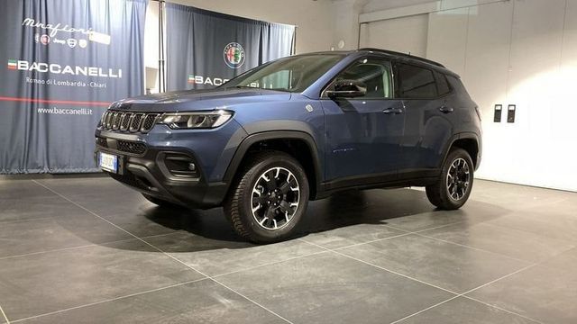 Jeep Compass 1.3 T4 240CV PHEV AT6 4xe Trailhawk