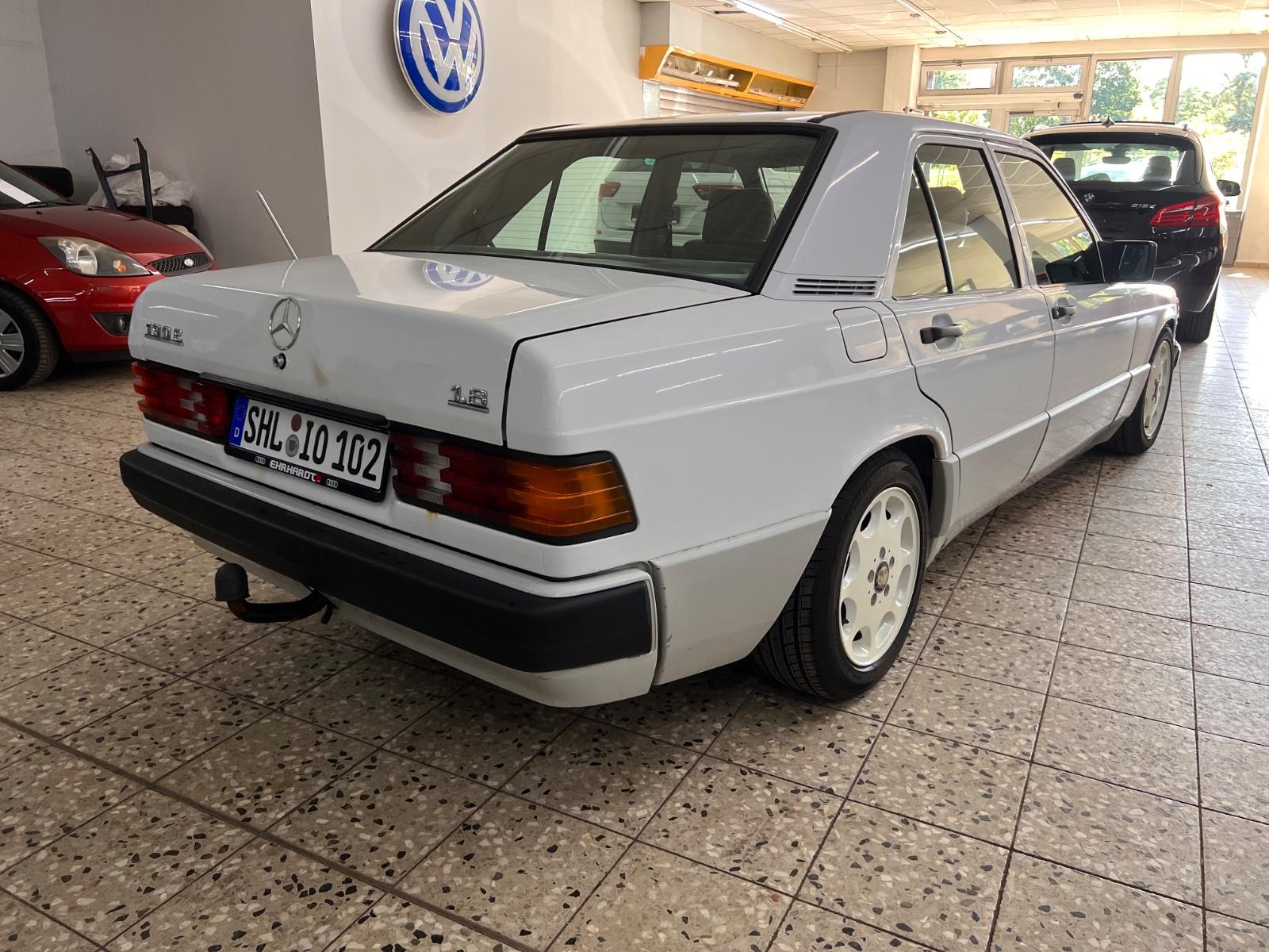 MERCEDES-BENZ - 190 - BVA 1.8 109 CV - ATTELAGE