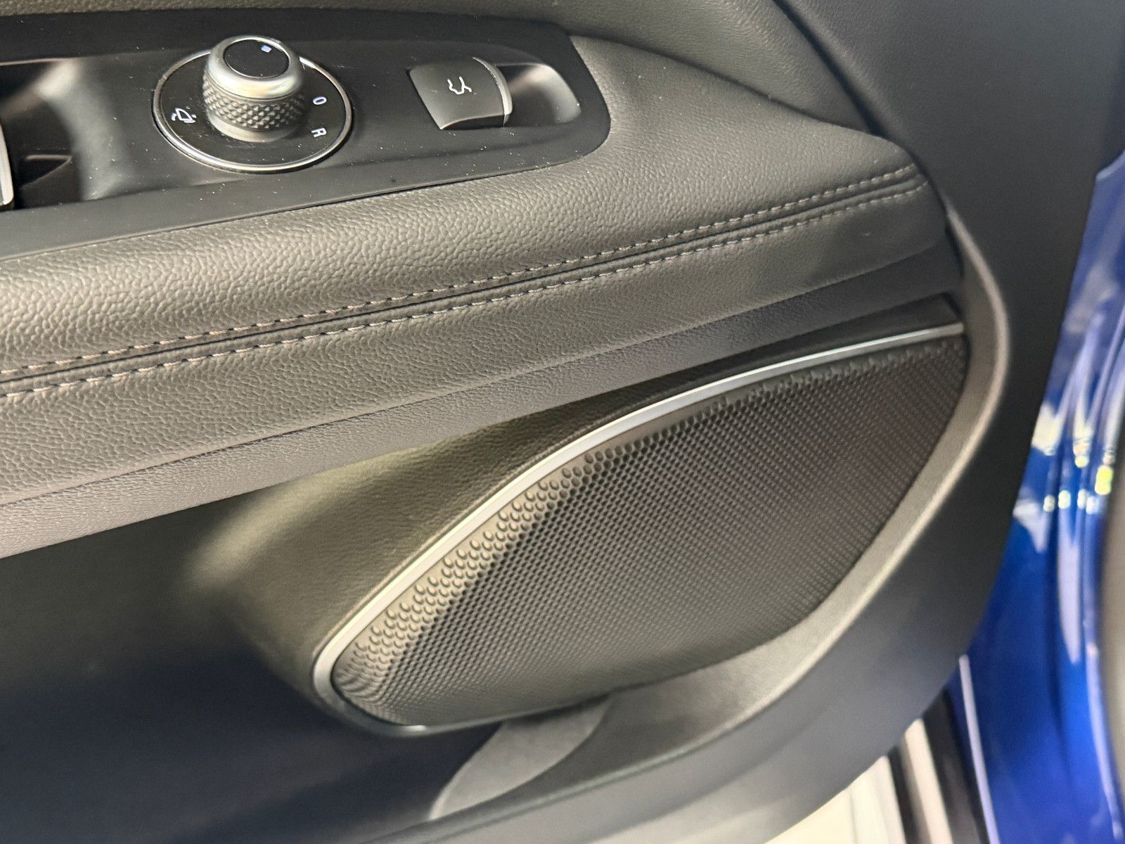 Fahrzeugabbildung Alfa Romeo Stelvio Ti Q4/MEMORY/NAVI/KAMERA/ACC/KLIMA