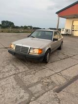 Mercedes-Benz Mercdes Benz W124 200D H-Zulassung - Mercedes-Benz 200: D W124