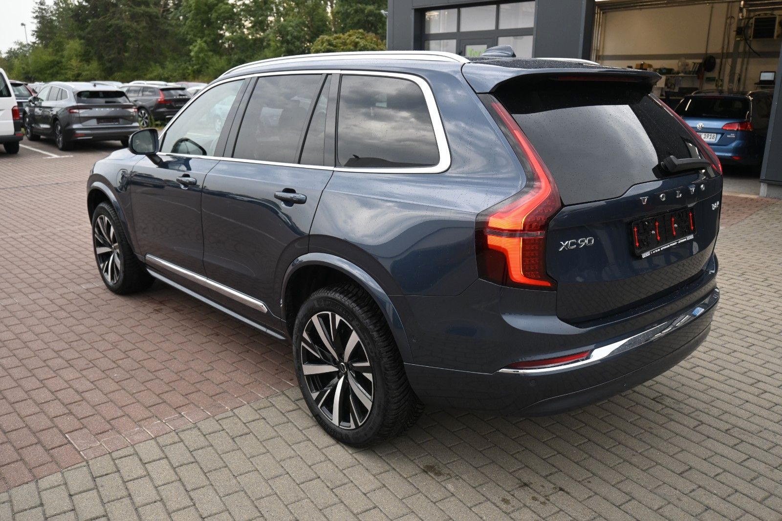 Fahrzeugabbildung Volvo XC90 T8 Ultra Bright AWD*LUFT*AHK*B&W*Massage*