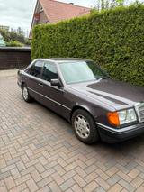 Mercedes-Benz Mercedes Benz E 230 - gebrauchte Mercedes-Benz E 230 aus dem Jahr 1992