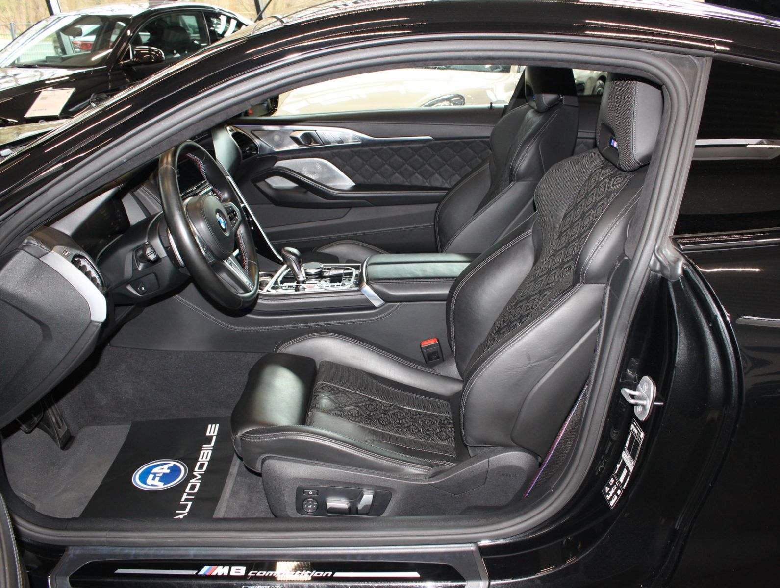 Fahrzeugabbildung BMW M8 Coupe Comp. M Driver´s*B&W*Softclose*TOP