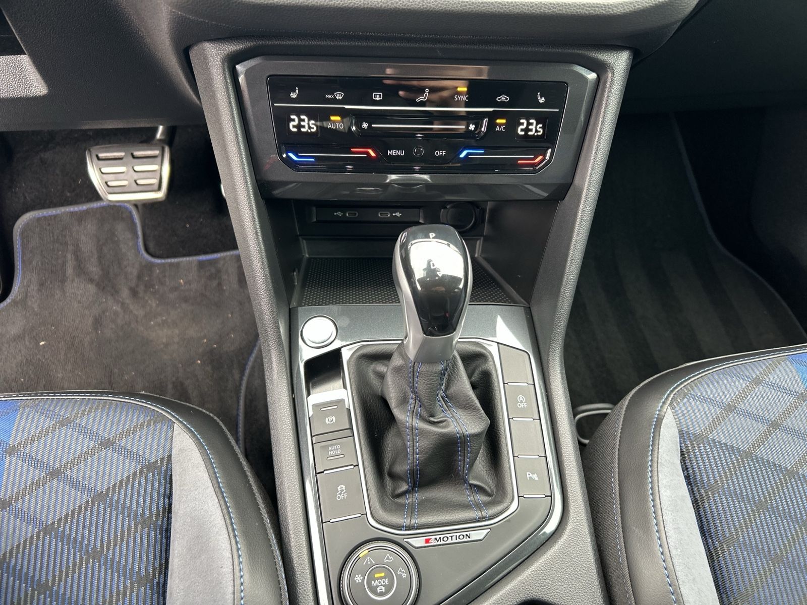 Tiguan R 4Motion 2.0 TSI, AHK, Black Style, 21"