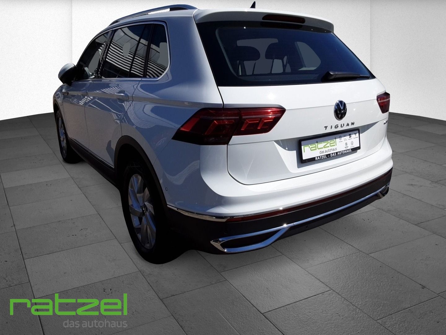 Fahrzeugabbildung Volkswagen Tiguan 4Motion Elegance 2.0 TDI 7-Gang-DSG