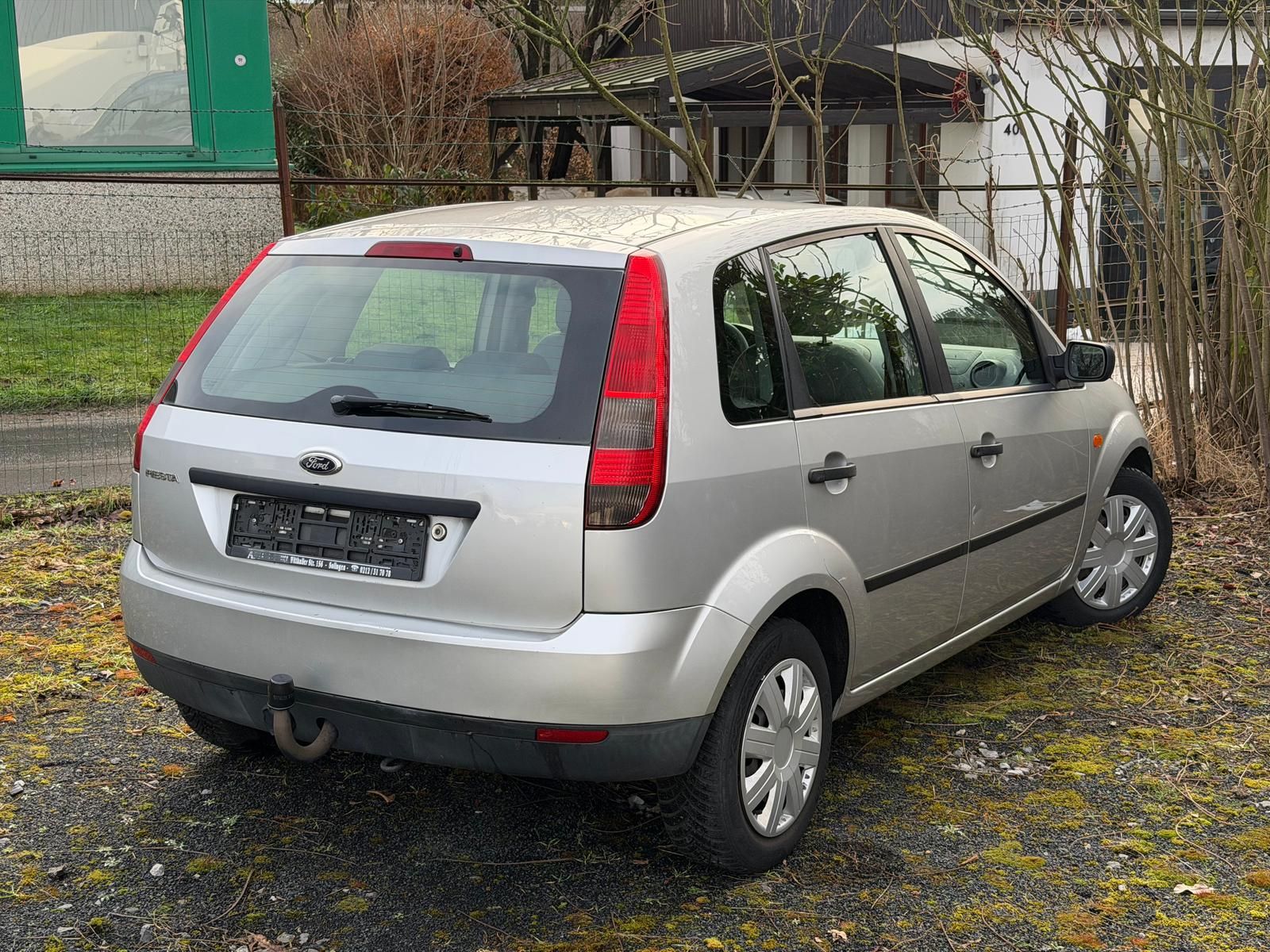 Fahrzeugabbildung Ford FIESTA AMBIENTE 1.3*TÜV NEU*AHK*KLIMA*8-FACH*