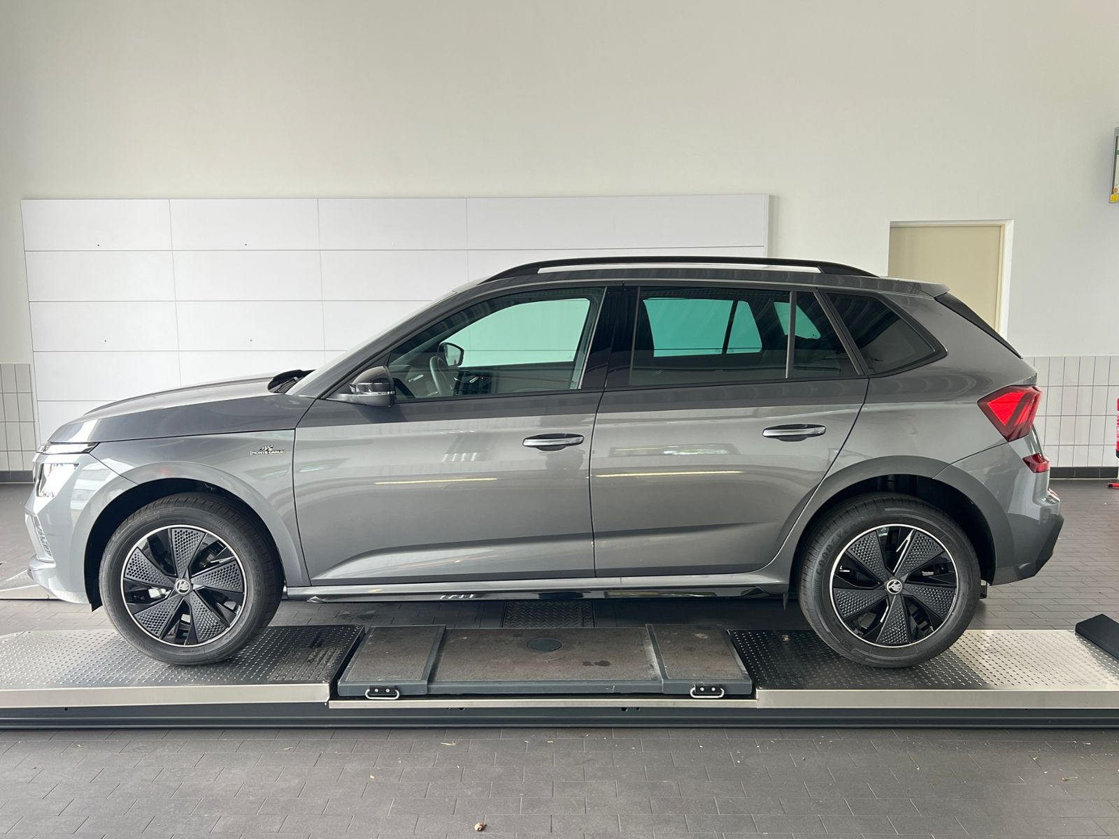 Fahrzeugabbildung SKODA Kamiq Monte Carlo 1.0 TSI DSG *Matrix-LED, ACC,