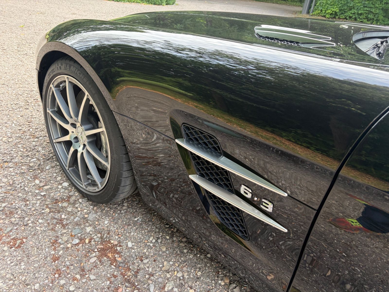 MERCEDES-BENZ SLS AMG 16