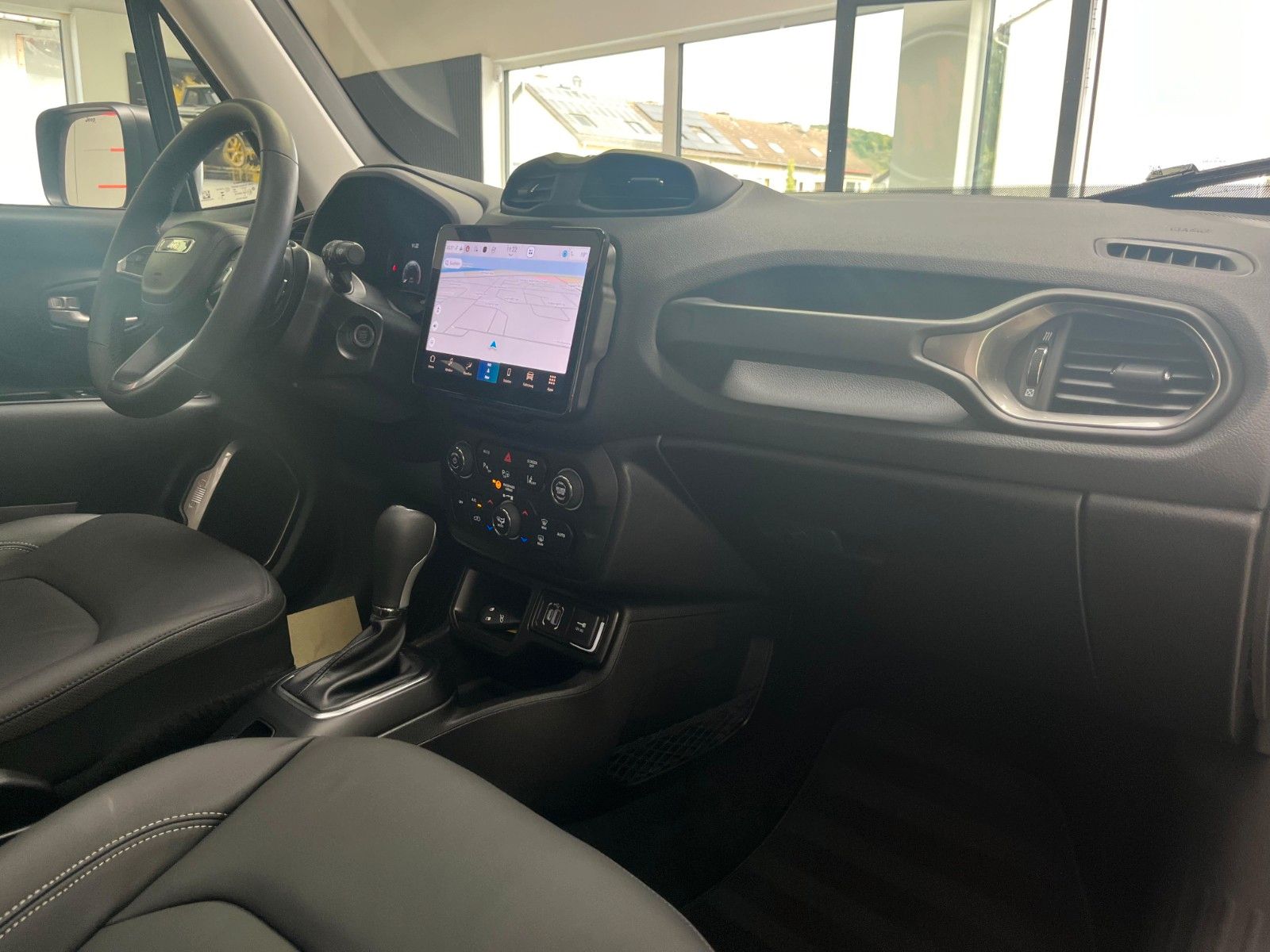 Fahrzeugabbildung Jeep Renegade 1.5 Mild-Hybrid FWD Summit*Pano*Leder