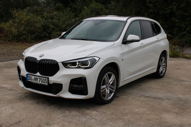 BMW X1 xDrive 20 d M*PANO*KAM*SITZ*NAVI*LENKH*HUD*