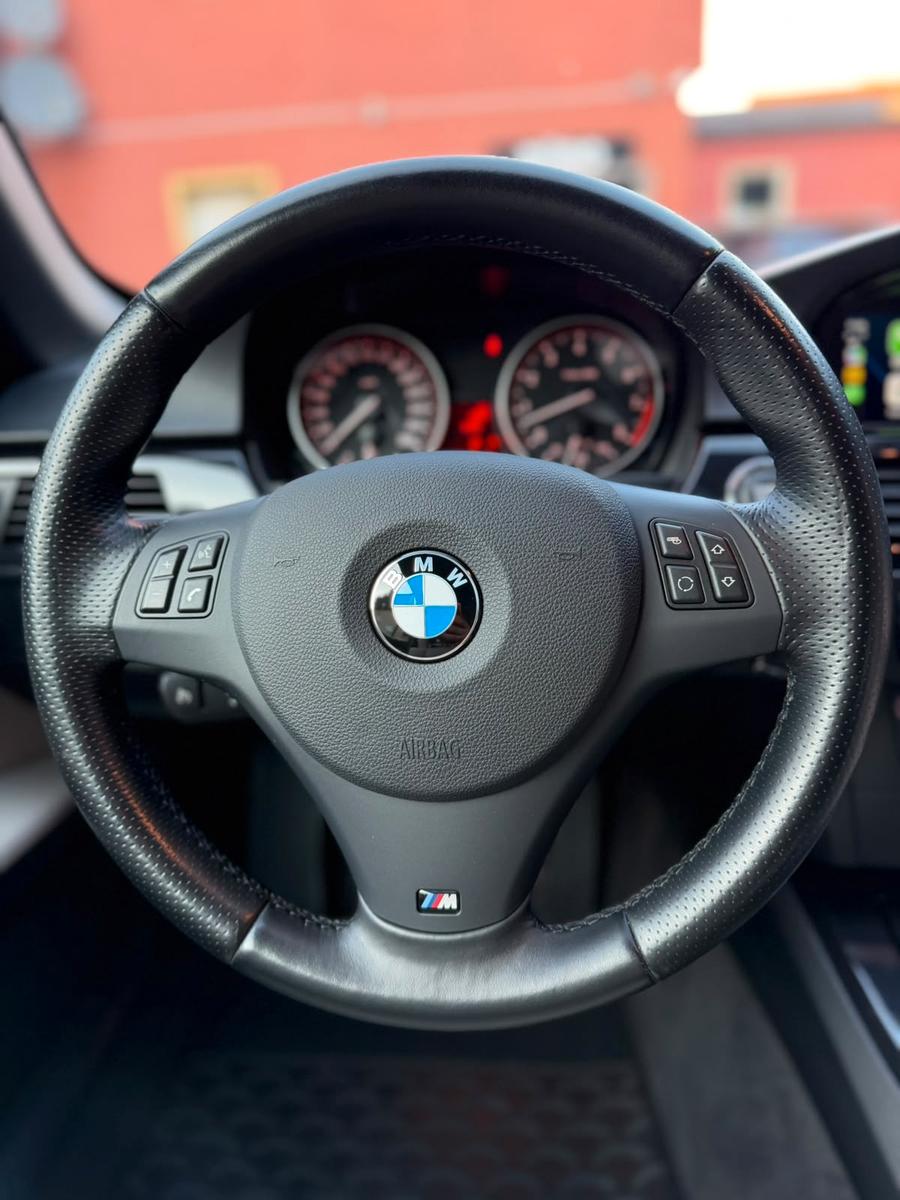 BMW 330 i Cabrio *Automa./Navi/SHZ/Leder/Tüv 02/2028