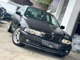 BMW 520i E39 *LIMO* ( FACE-LIFT ) *SCHECKHEFT* - BMW aus 2001: E39