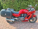 Kawasaki GPZ 1100 - KAWASAKI GPZ 1100