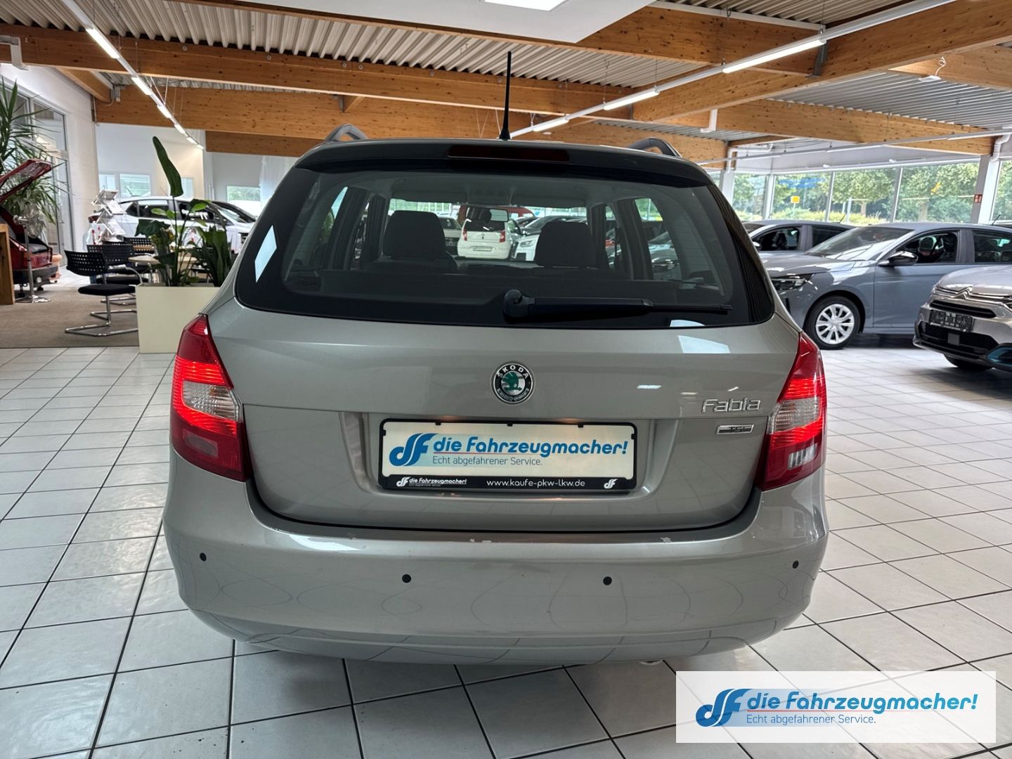 Fahrzeugabbildung SKODA Fabia Combi Cool Edition GA Klima teilb.Rücksb M