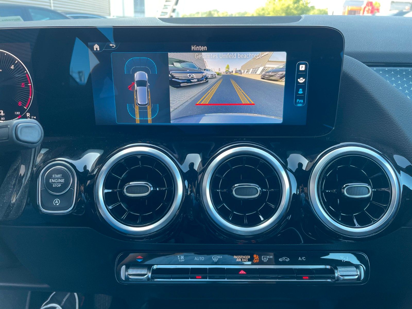Fahrzeugabbildung Mercedes-Benz B 200 d Progressive R-Kamera+Carplay+El.Heckklap