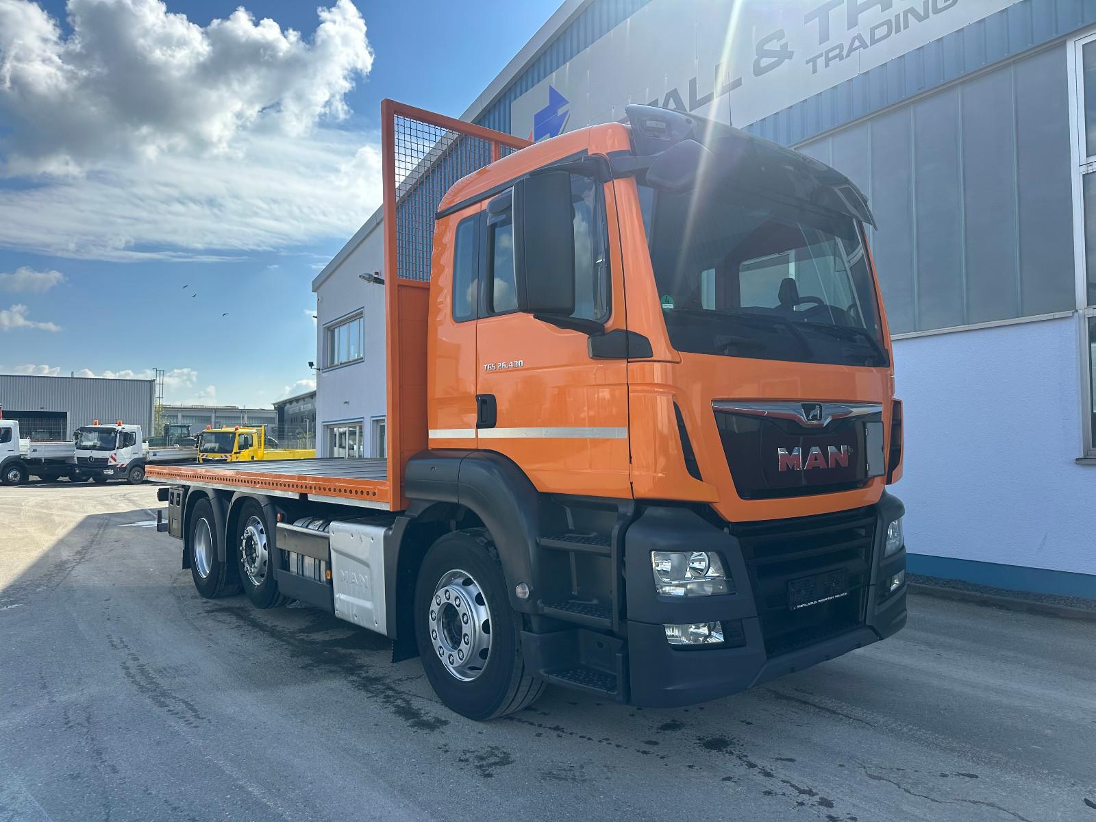 MAN 26.430 TGS BL 6x2 Platteau - Mitnahmestapler