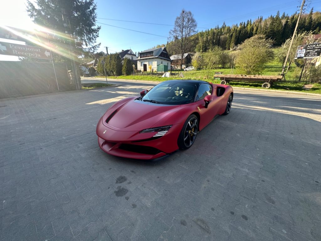 Image of Ferrari SF90